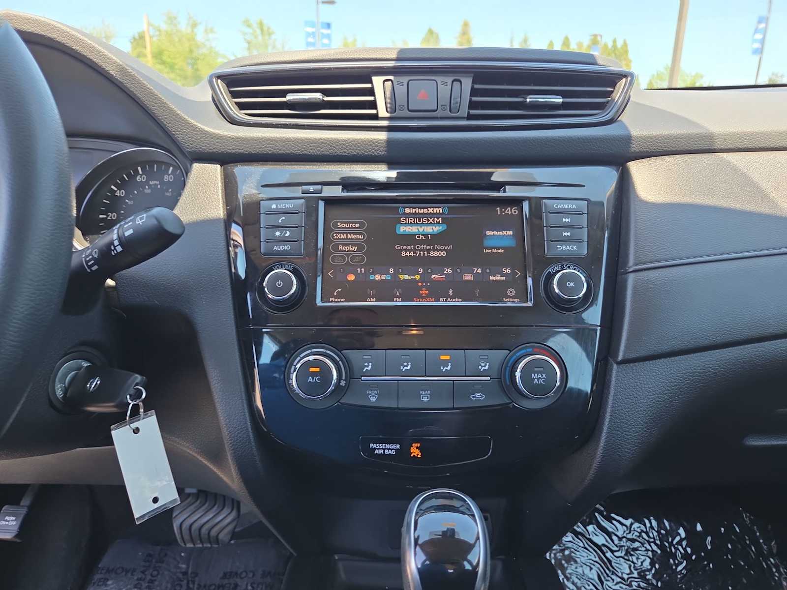 Thumbnail: 2020 Nissan Rogue - 24