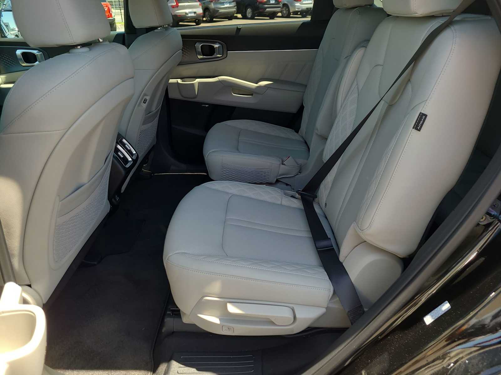 Thumbnail: 2025 Kia Sorento - 21