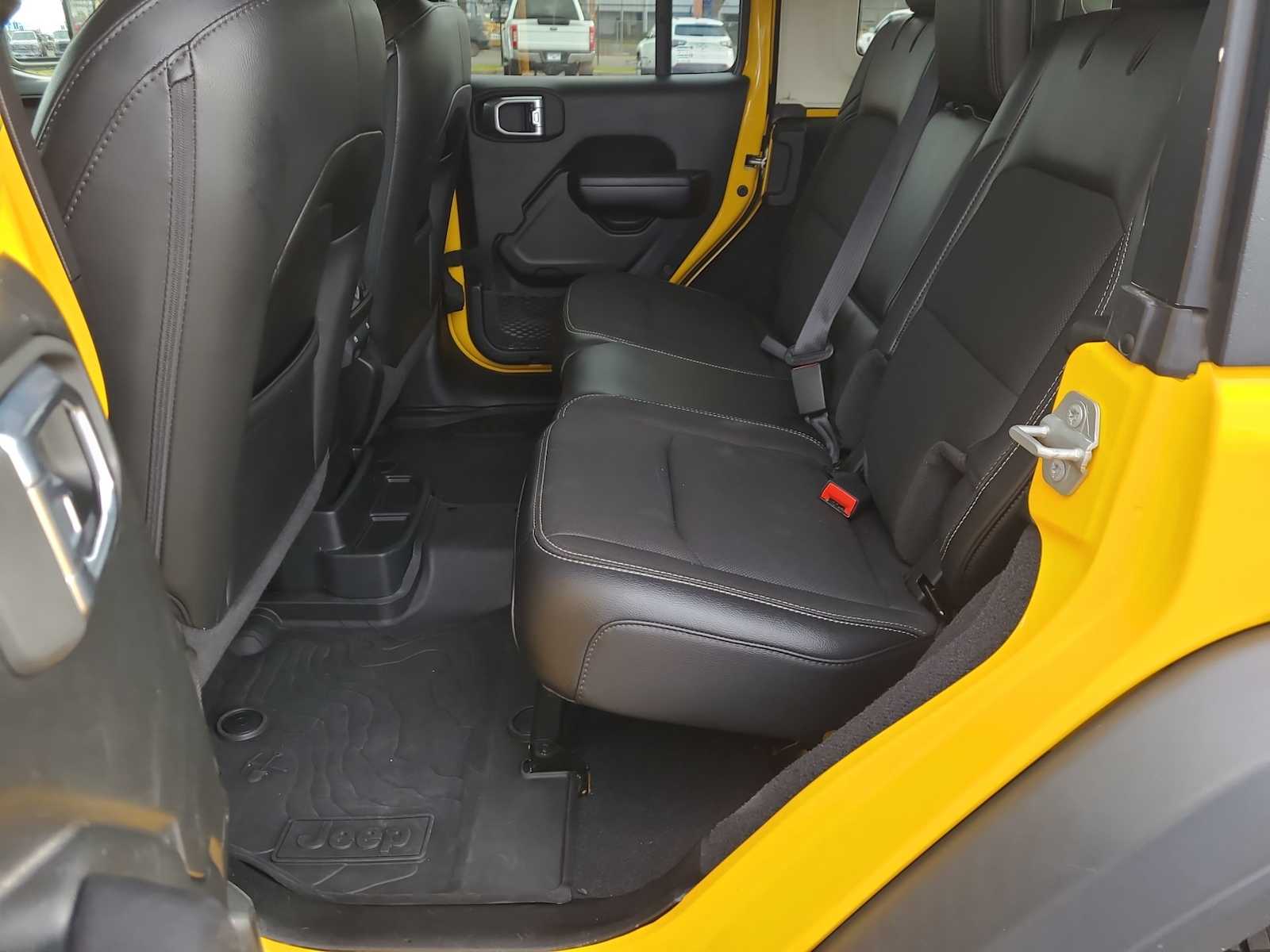 Thumbnail: 2021 Jeep Wrangler - 21