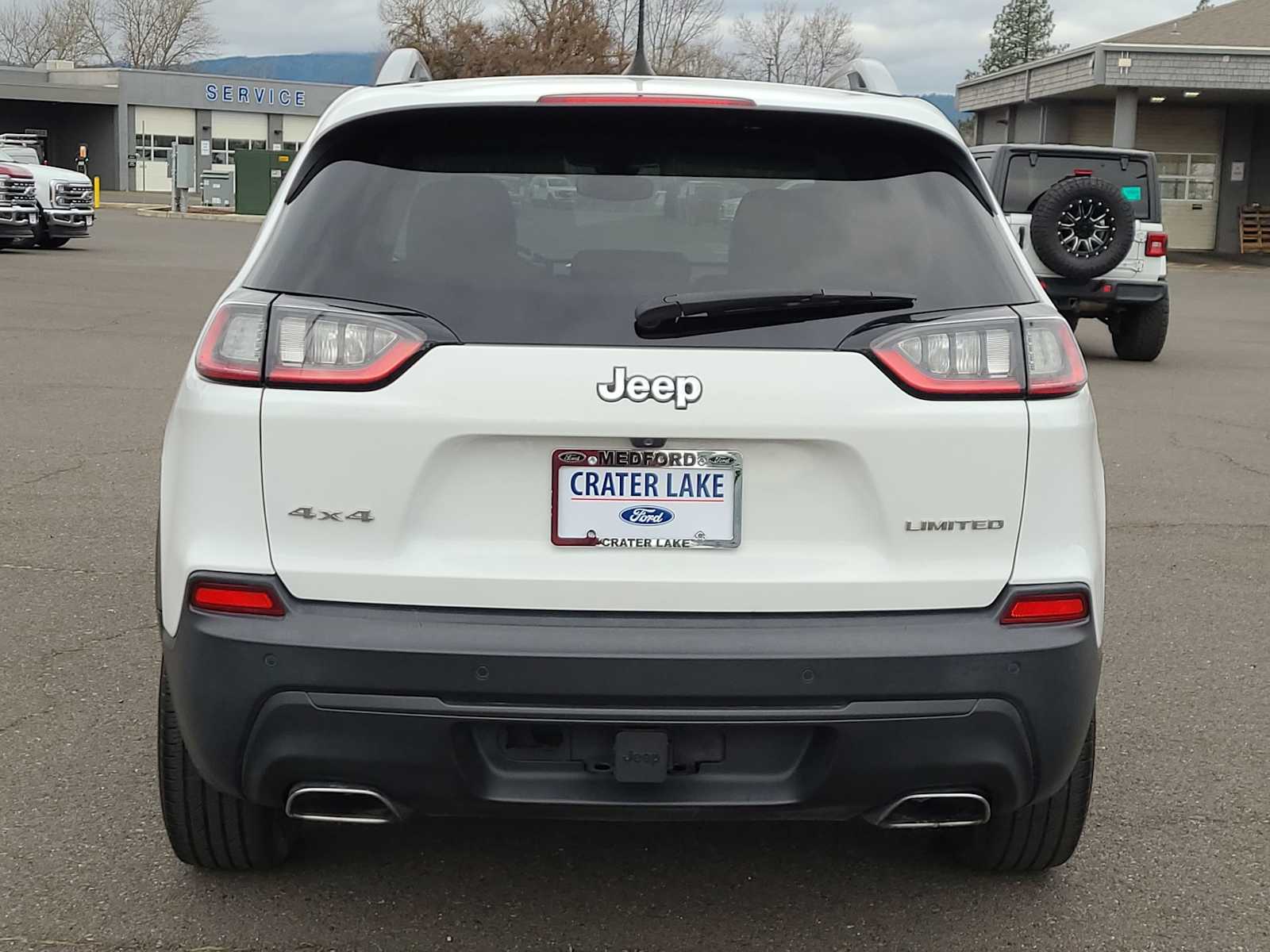 Thumbnail: 2019 Jeep Cherokee - 13