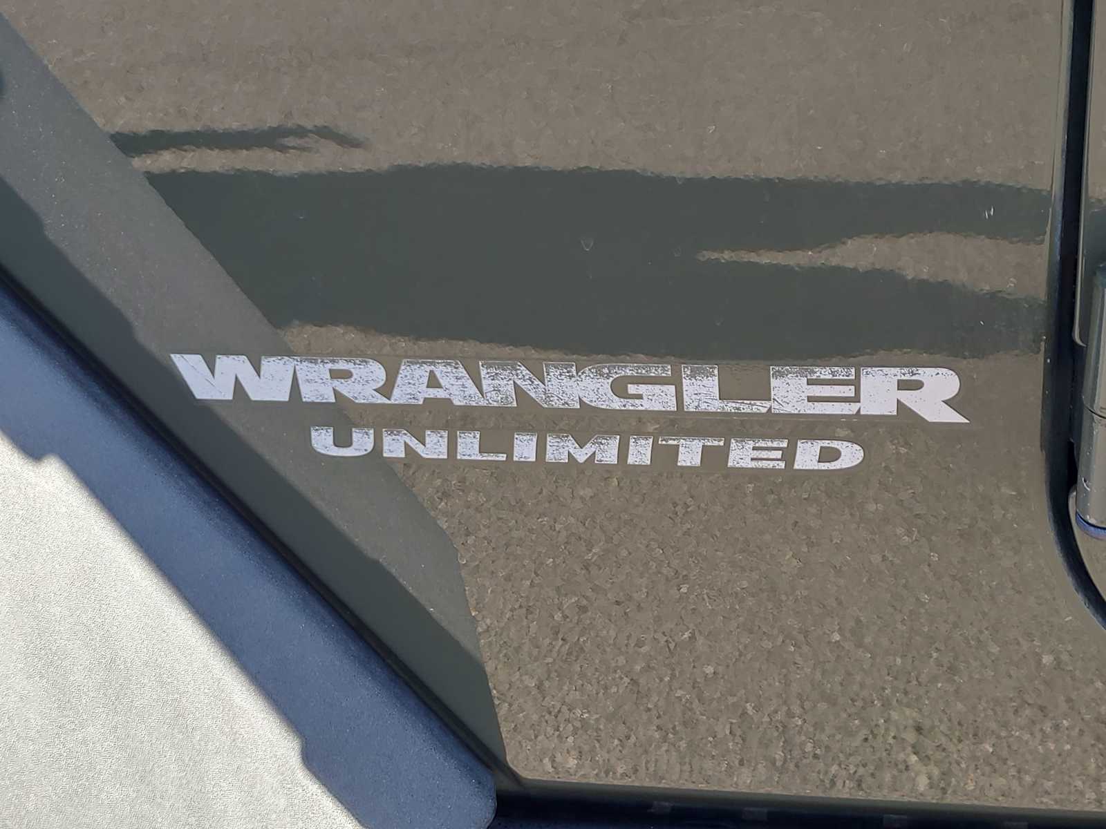 Thumbnail: 2015 Jeep Wrangler - 15