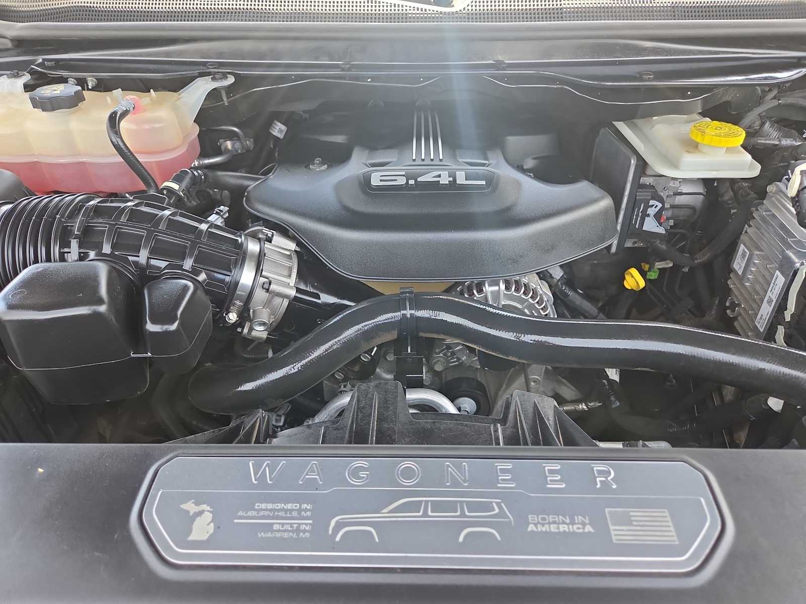 Thumbnail: 2022 Jeep Grand Wagoneer - 17