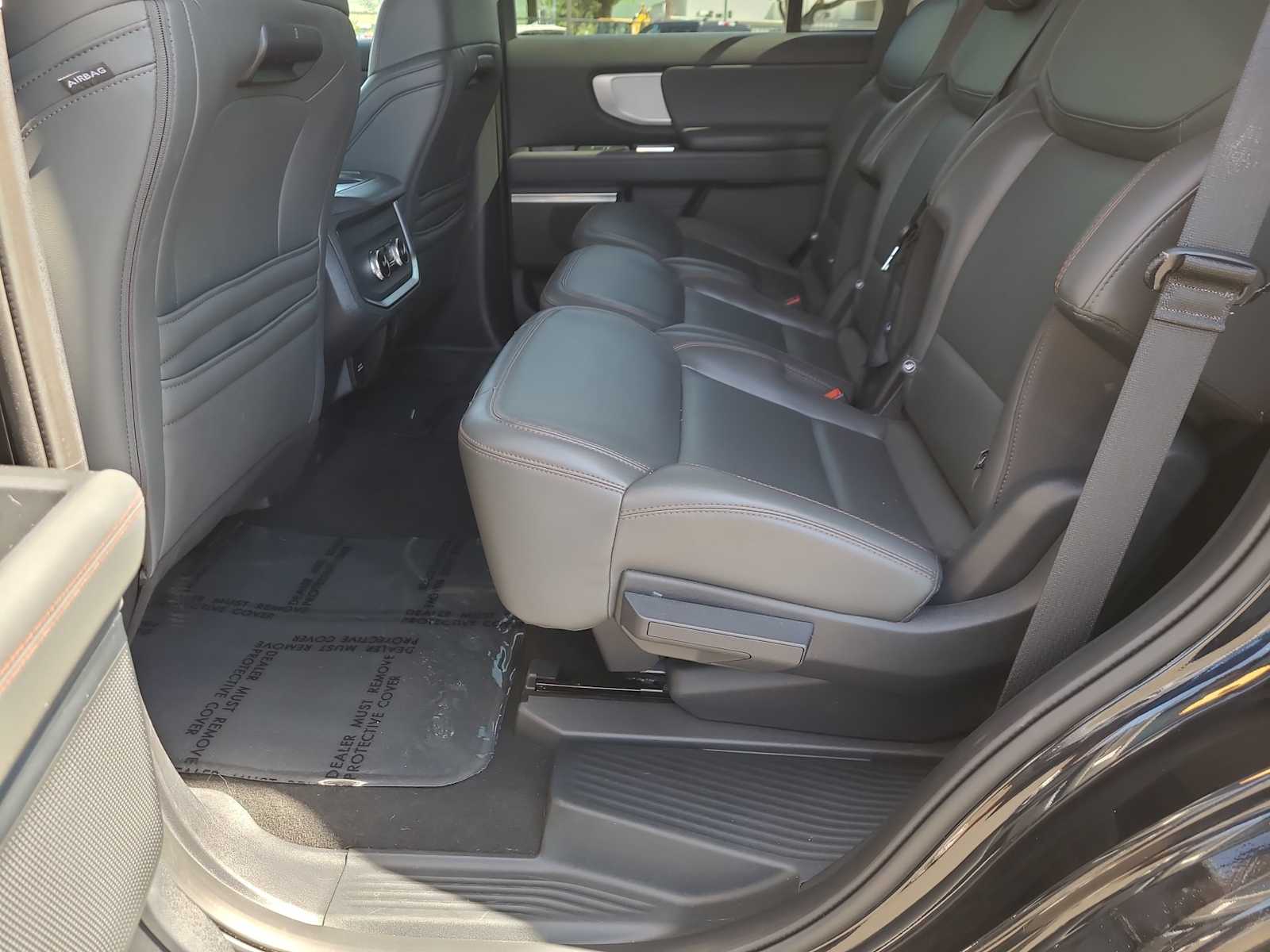 Thumbnail: 2025 Ford Expedition - 21