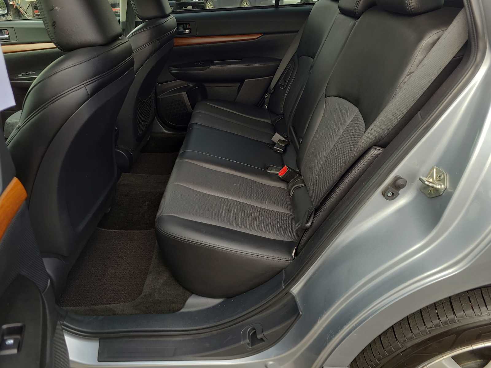 Thumbnail: 2013 Subaru Outback - 21