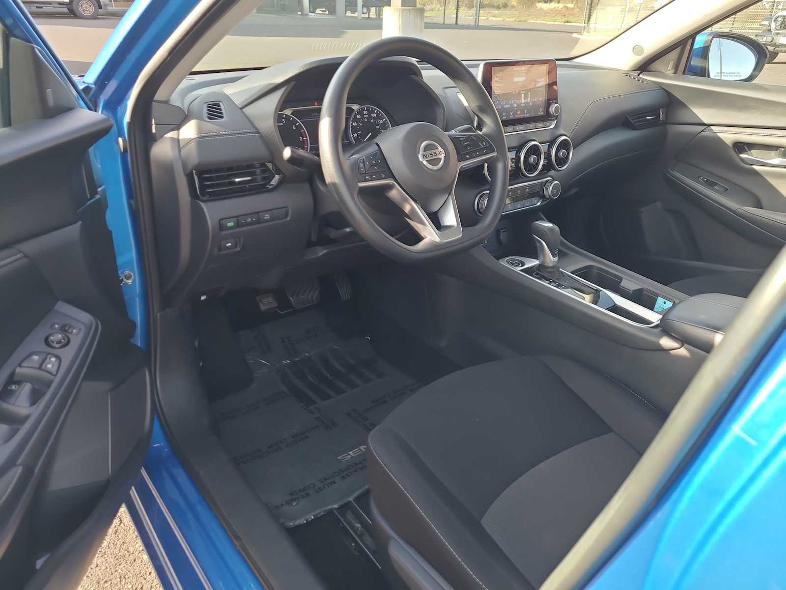 Thumbnail: 2023 Nissan Sentra - 10