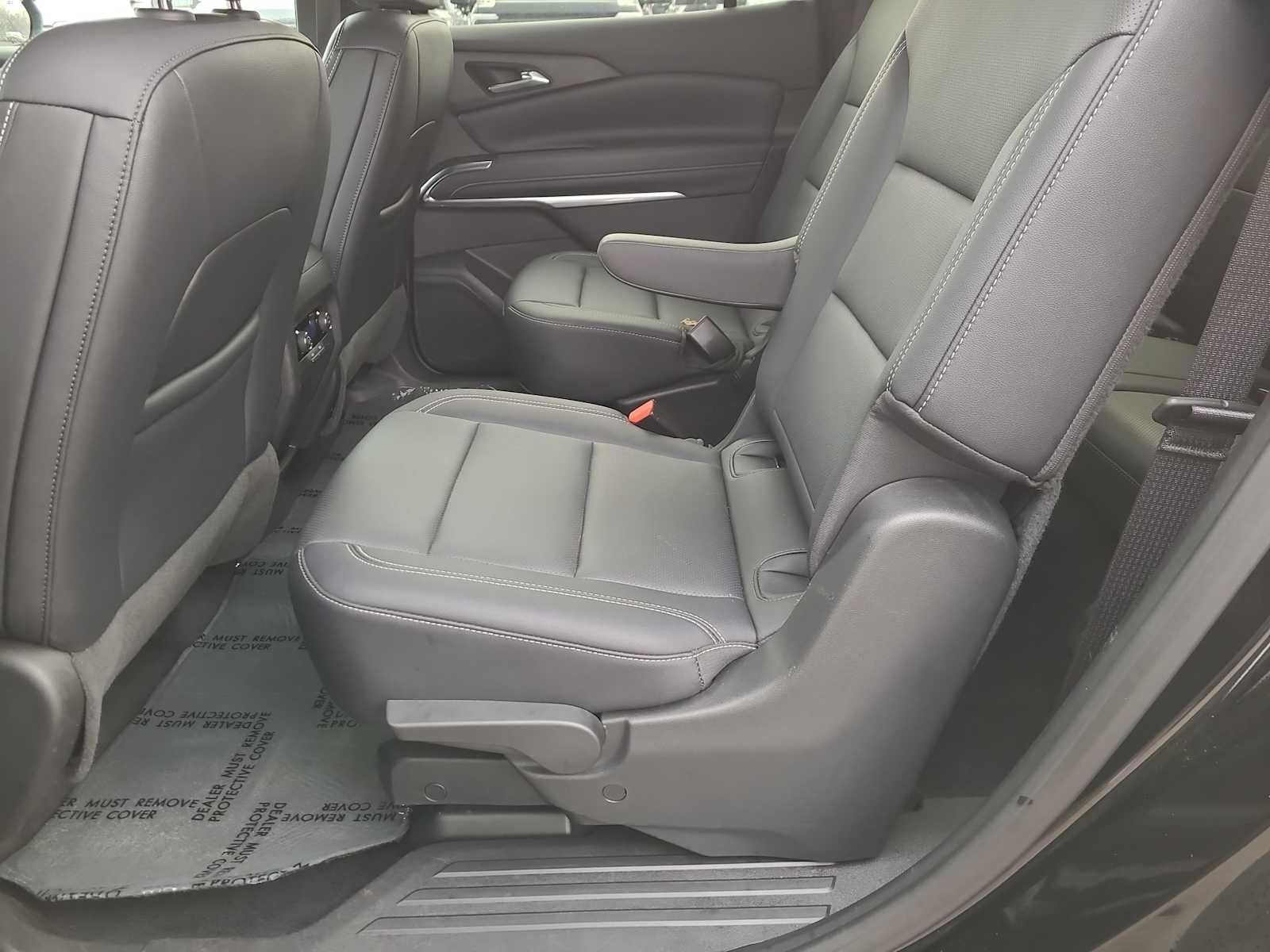 Thumbnail: 2025 Chevrolet Traverse - 21