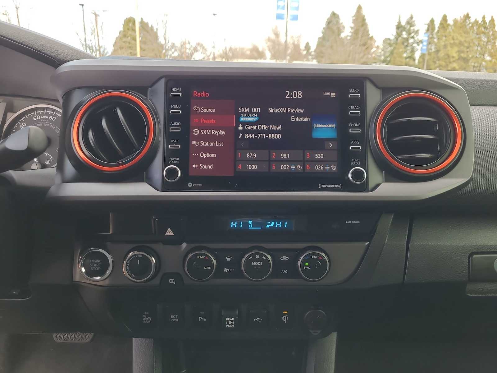 Thumbnail: 2022 Toyota Tacoma - 24