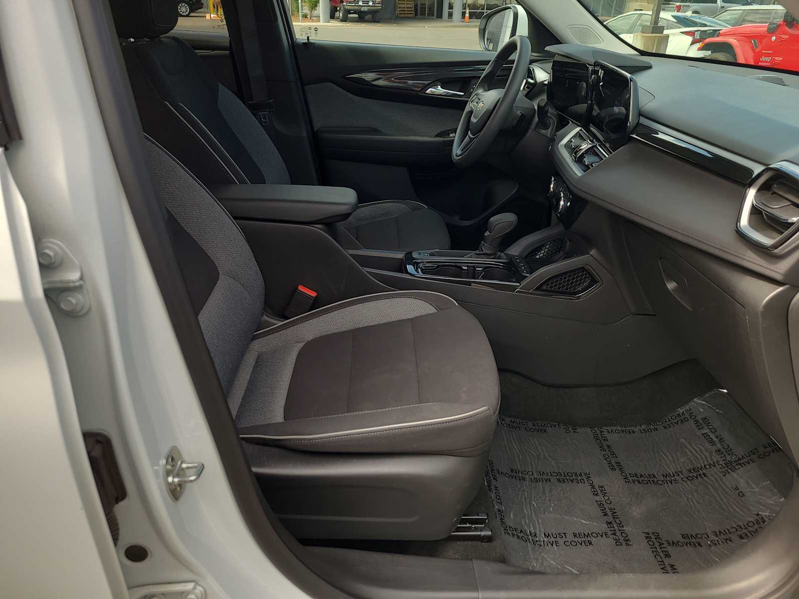 Thumbnail: 2025 Chevrolet TrailBlazer - 22