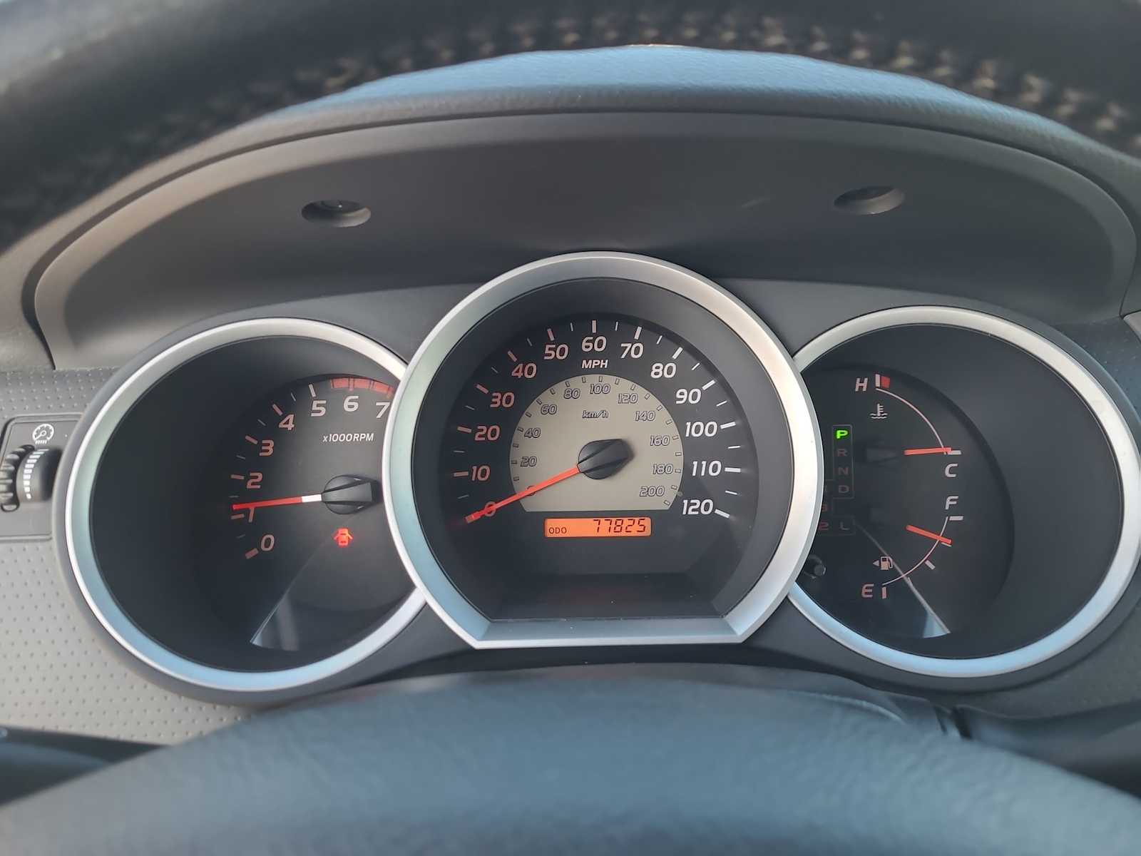 Thumbnail: 2011 Toyota Tacoma - 26