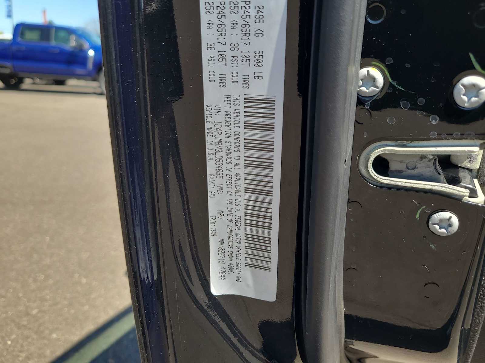 Thumbnail: 2020 Jeep Cherokee - 29