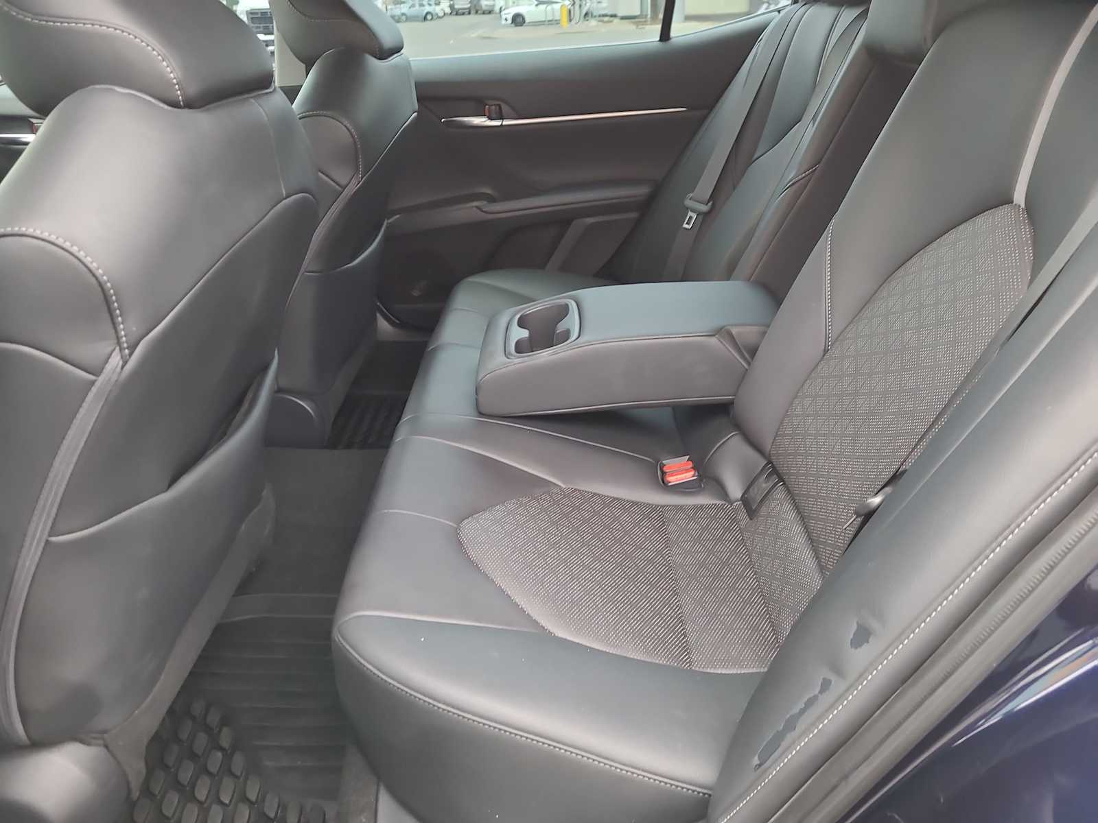 Thumbnail: 2022 Toyota Camry - 21