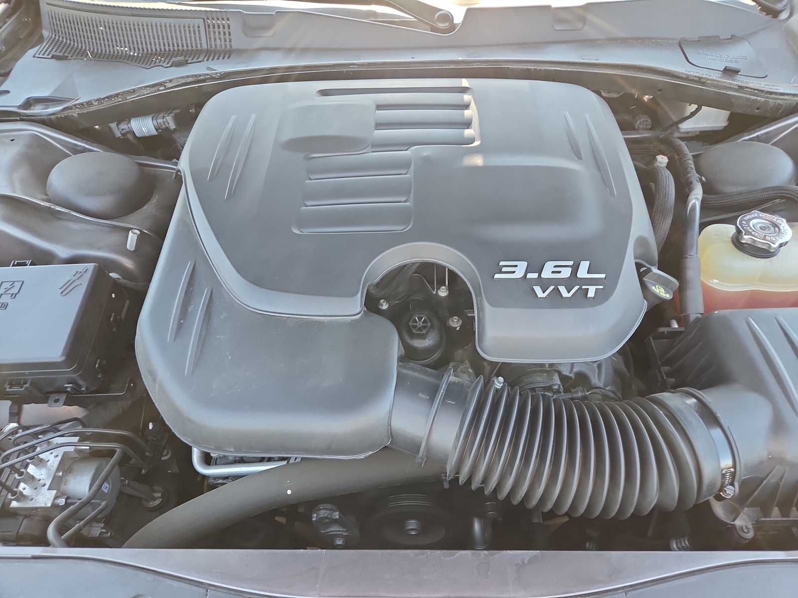 Thumbnail: 2016 Dodge Charger - 17