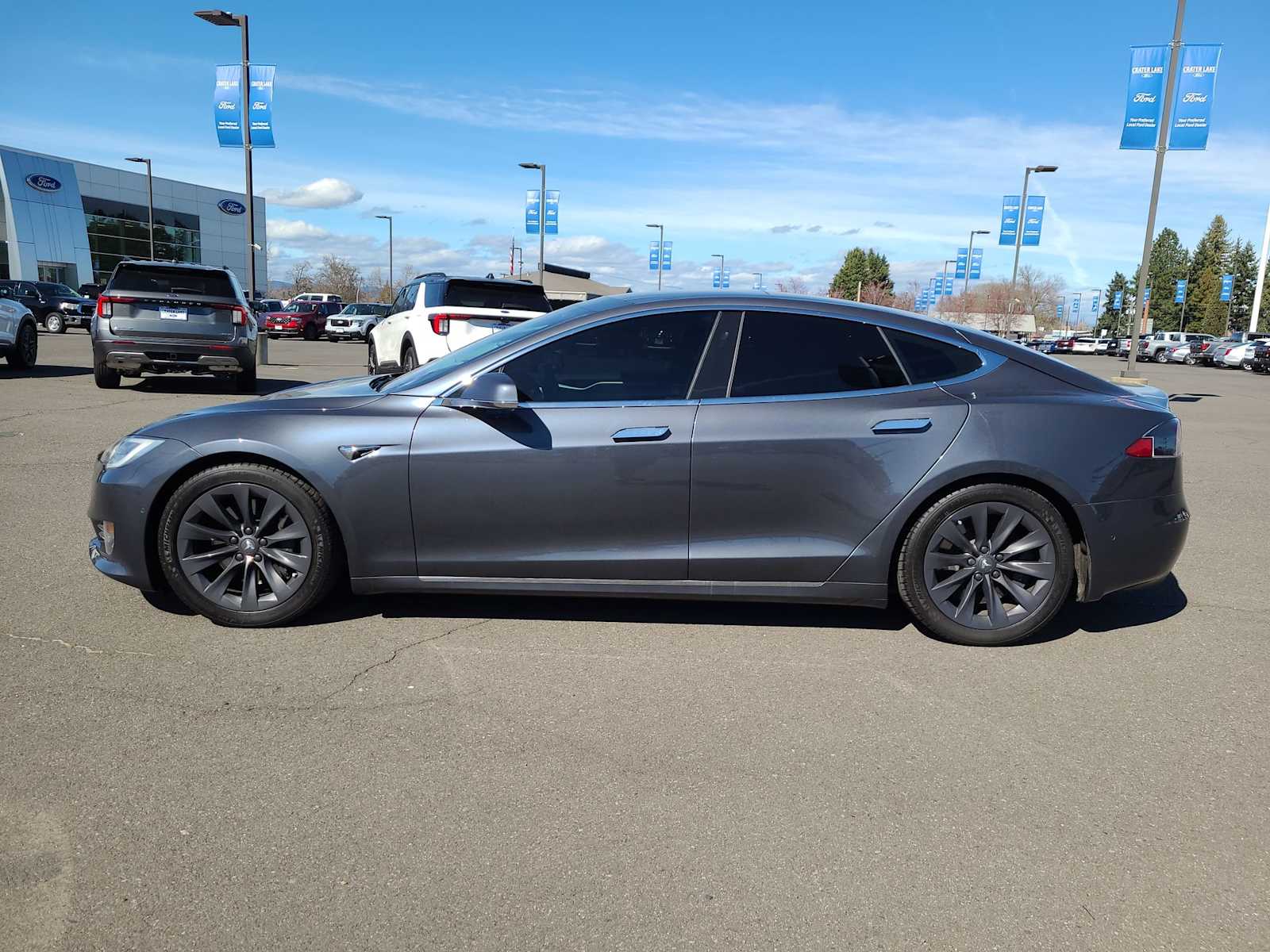 Thumbnail: 2018 Tesla Model S - 11