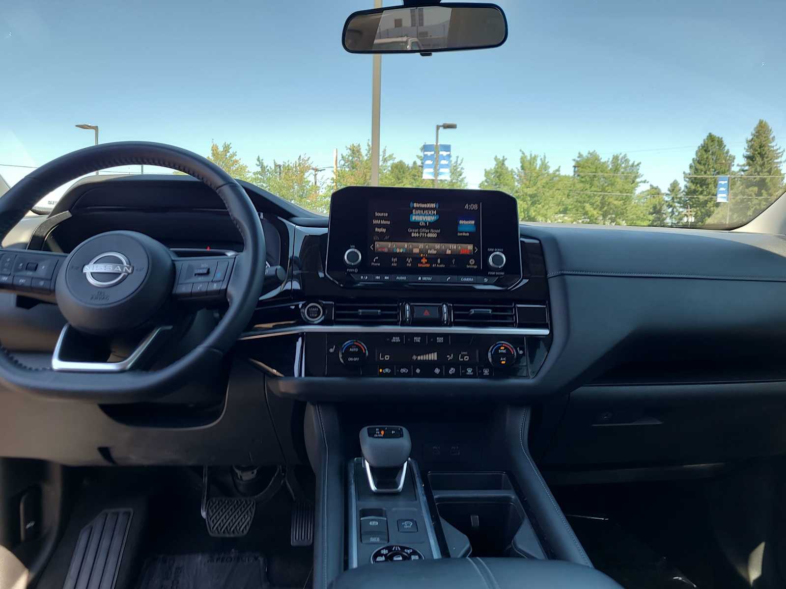 Thumbnail: 2024 Nissan Pathfinder - 18