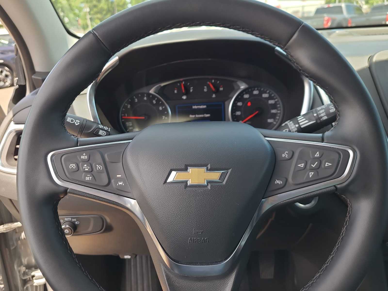 Thumbnail: 2024 Chevrolet Equinox - 23