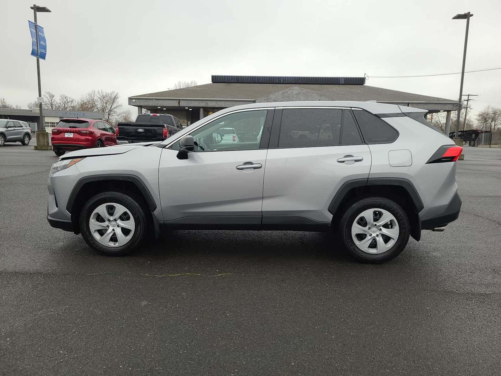 Thumbnail: 2024 Toyota RAV4 - 11