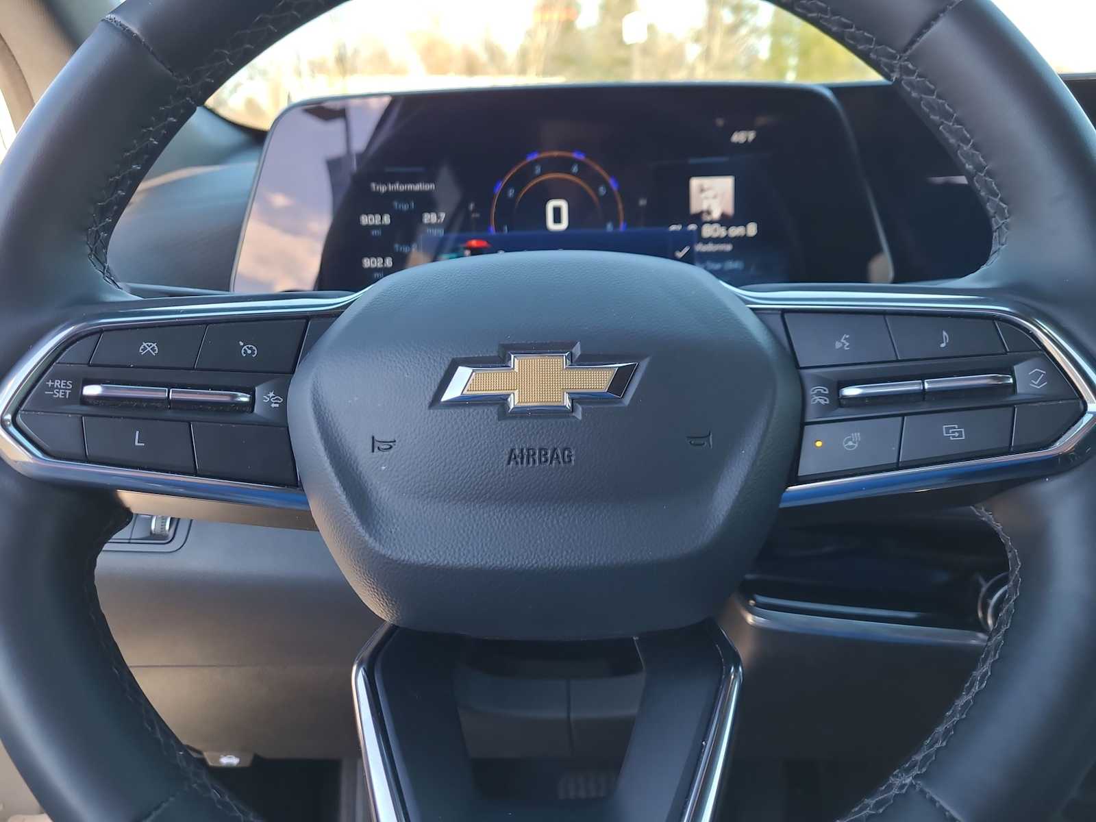 Thumbnail: 2025 Chevrolet Equinox - 23