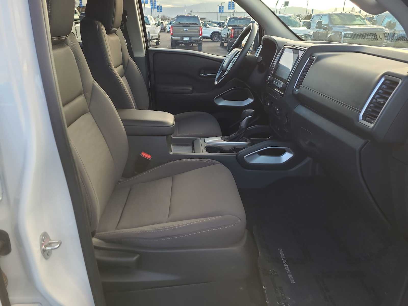 Thumbnail: 2023 Nissan Frontier - 22