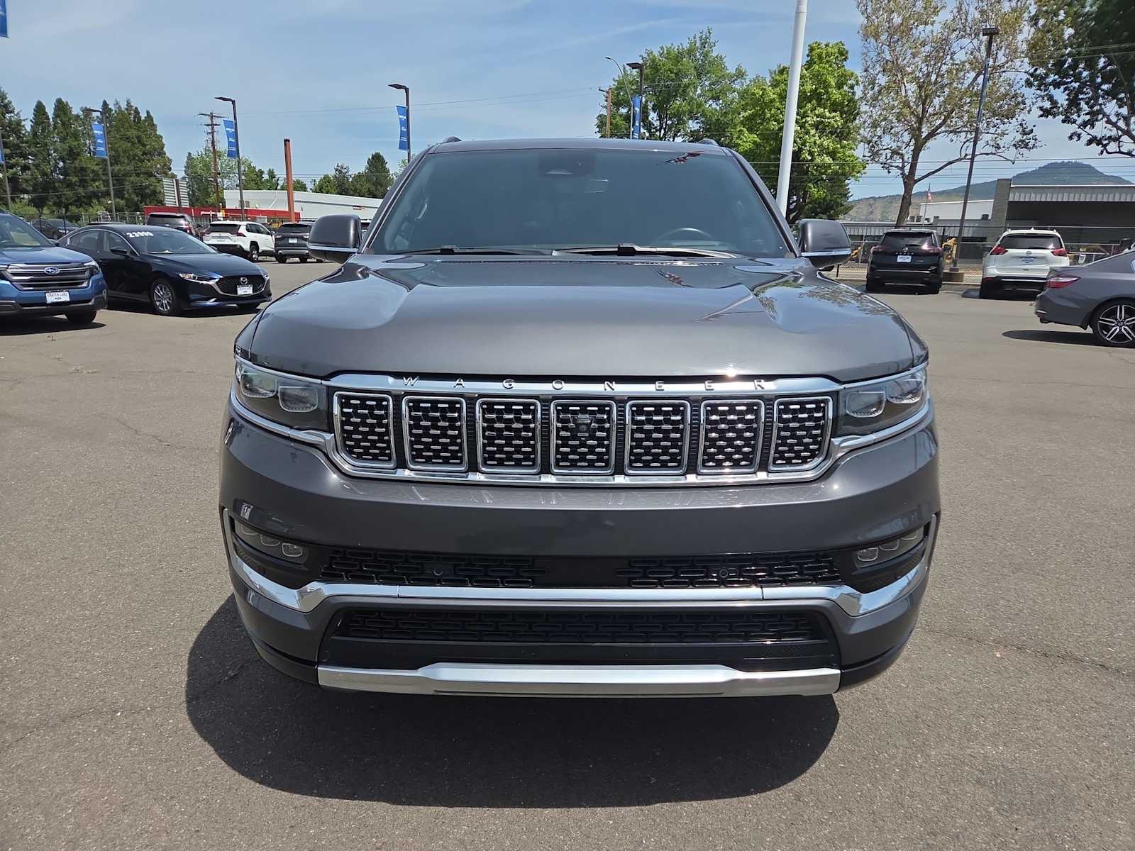 Thumbnail: 2022 Jeep Grand Wagoneer - 14