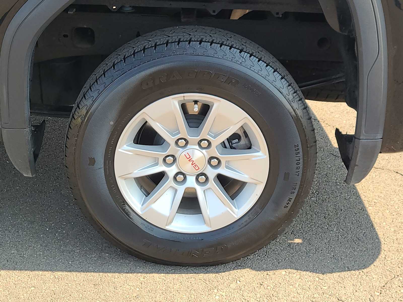 Thumbnail: 2024 GMC Sierra 1500 - 16