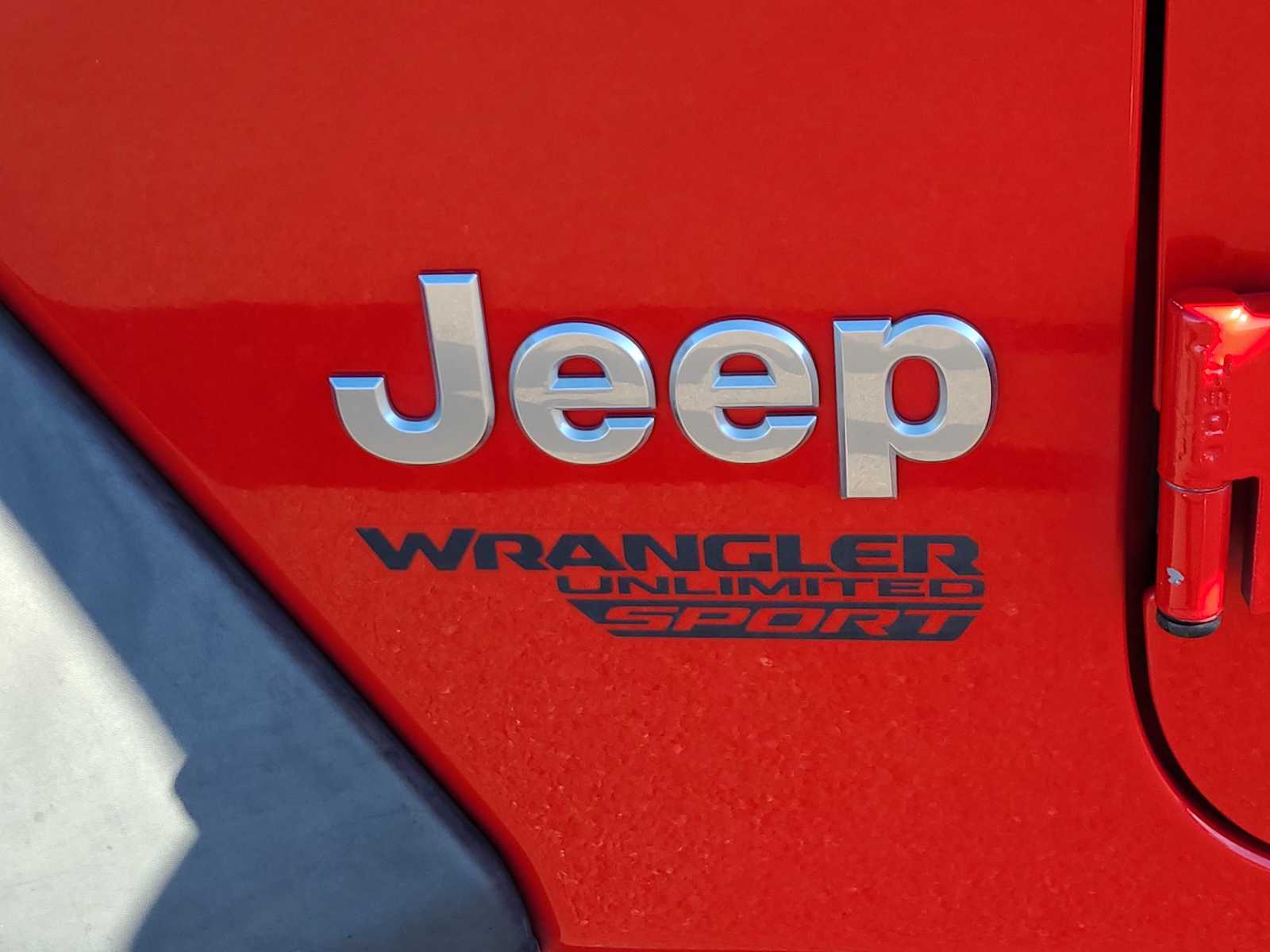 Thumbnail: 2019 Jeep Wrangler - 15