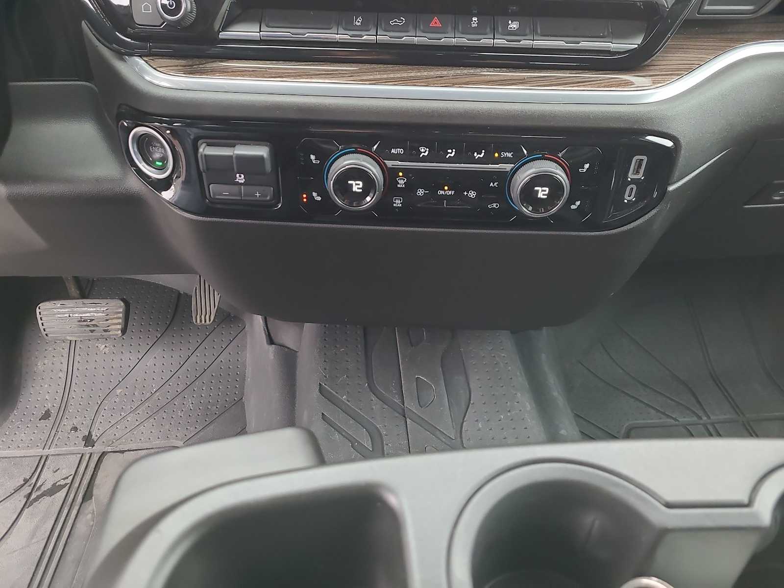 Thumbnail: 2024 Chevrolet Silverado 2500 - 25