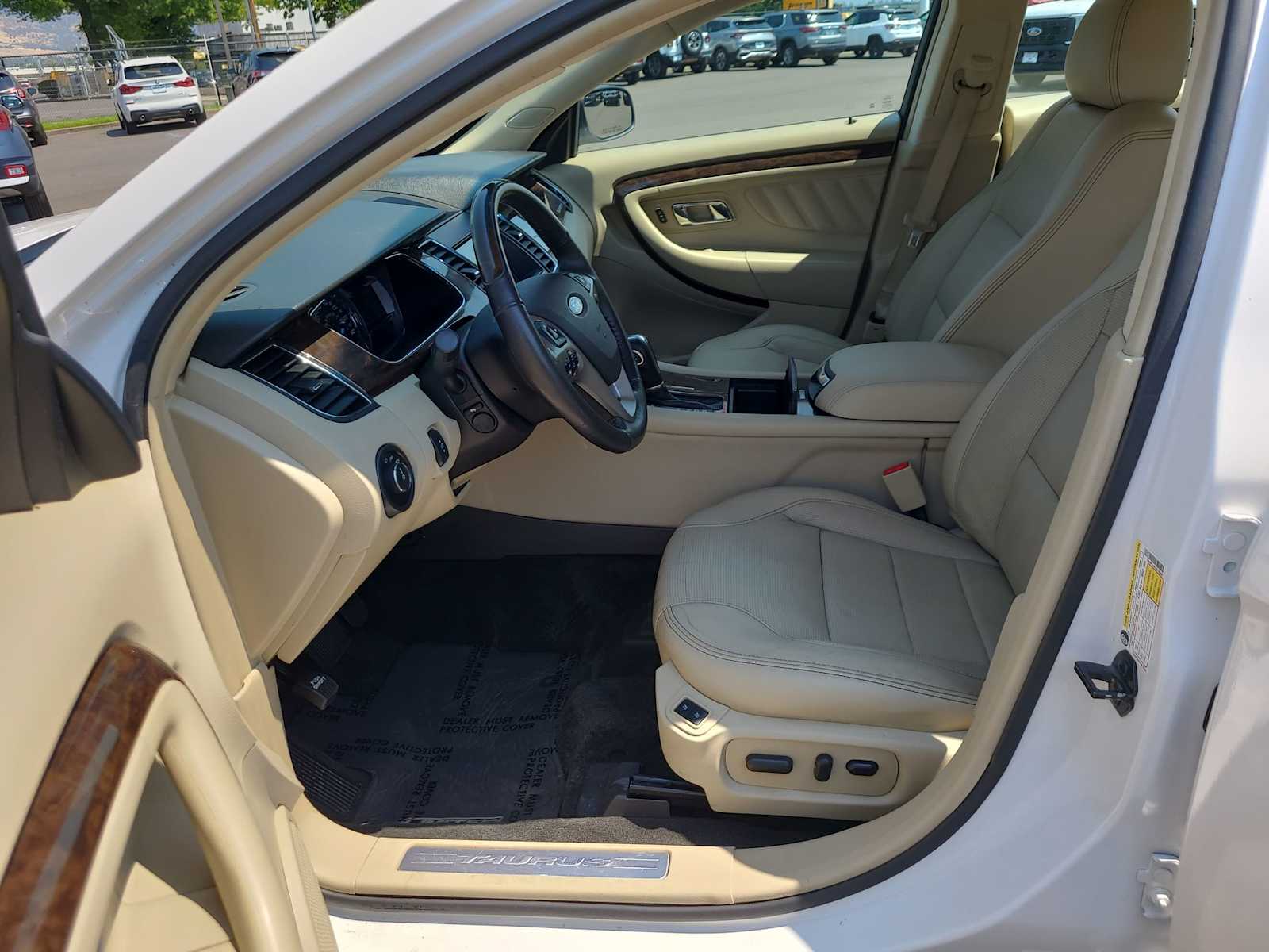Thumbnail: 2018 Ford Taurus - 19