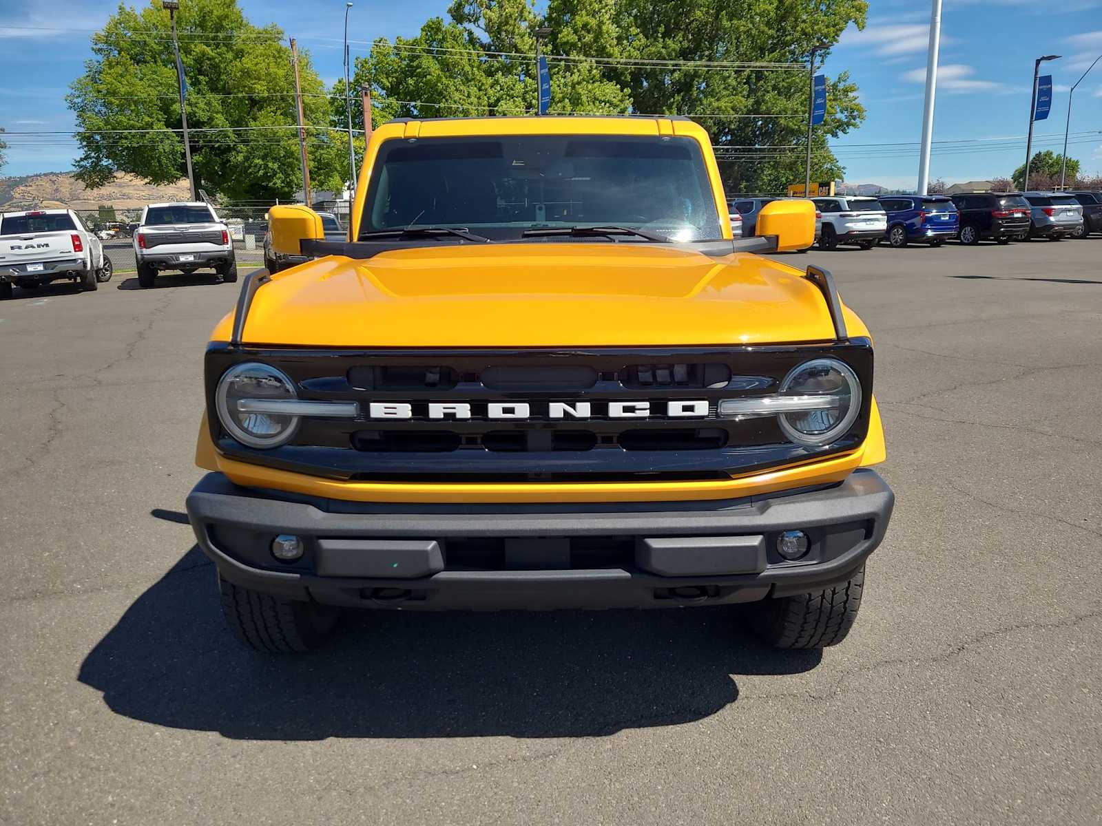 Thumbnail: 2022 Ford Bronco - 14