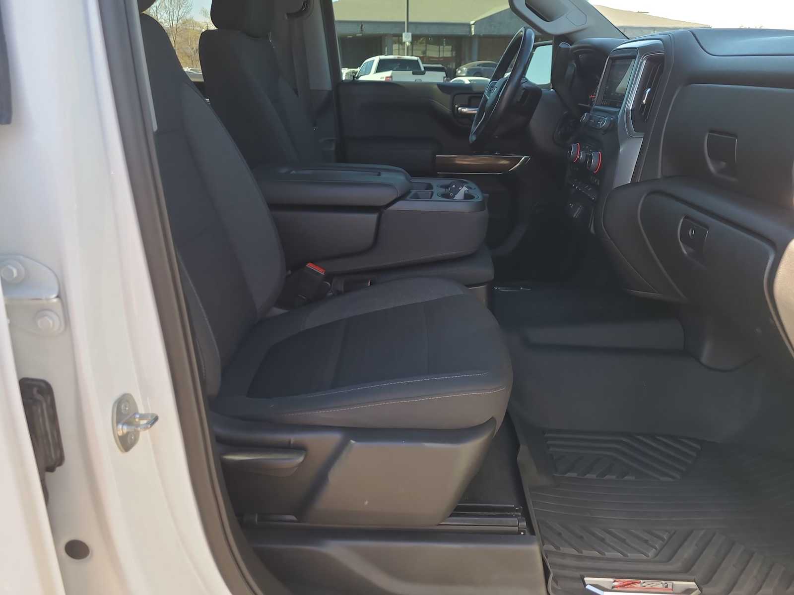 Thumbnail: 2022 Chevrolet Silverado 1500 - 22