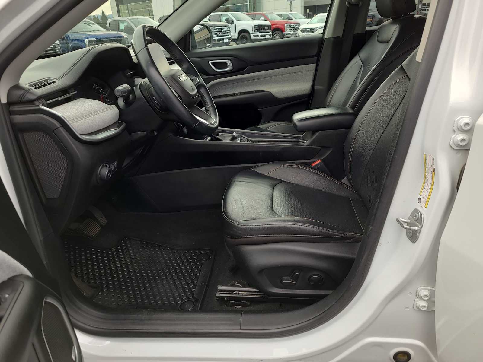 Thumbnail: 2022 Jeep Compass - 19