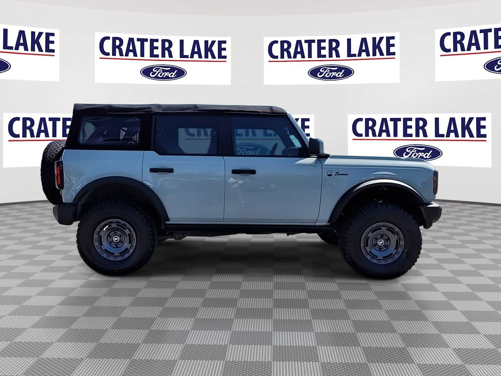 Thumbnail: 2022 Ford Bronco - 9