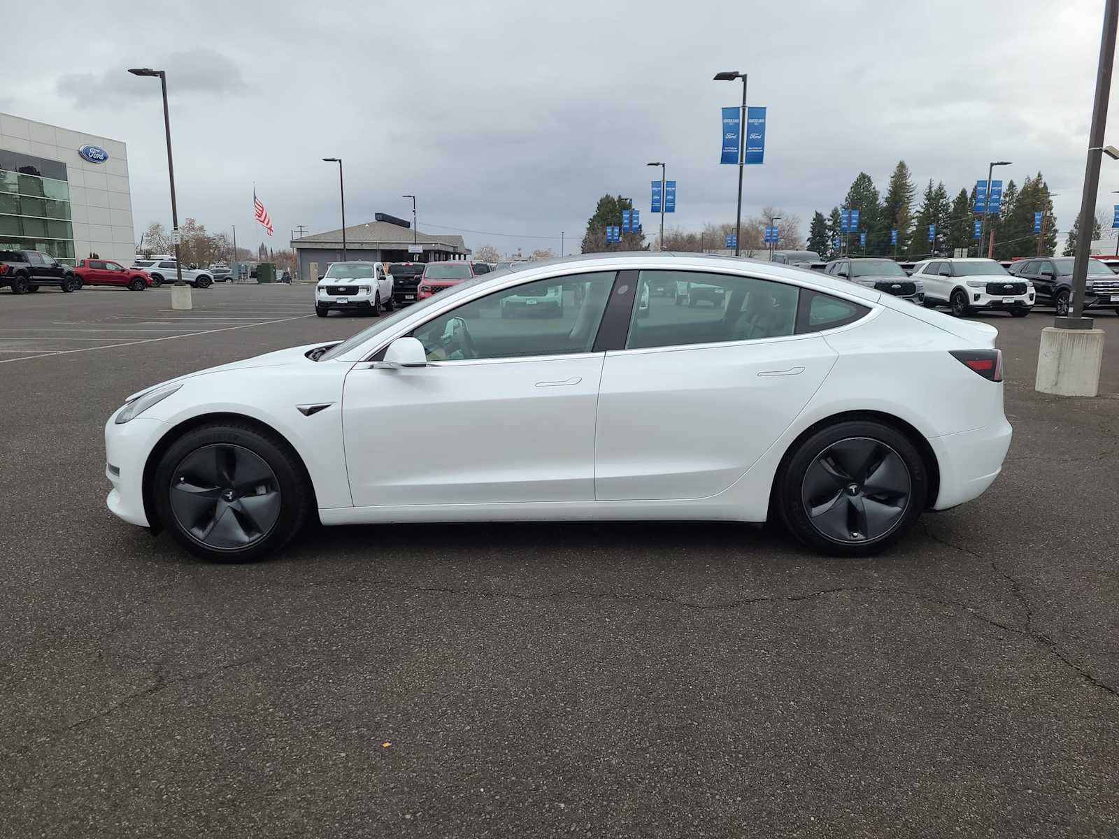 Thumbnail: 2020 Tesla Model 3 - 11