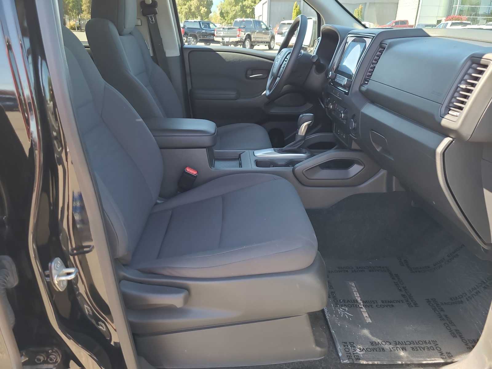 Thumbnail: 2022 Nissan Frontier - 22