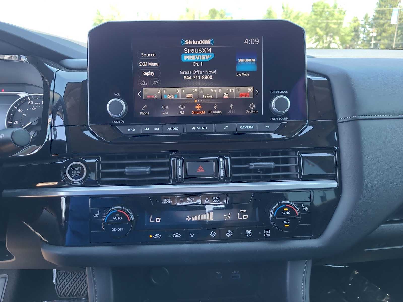 Thumbnail: 2024 Nissan Pathfinder - 24