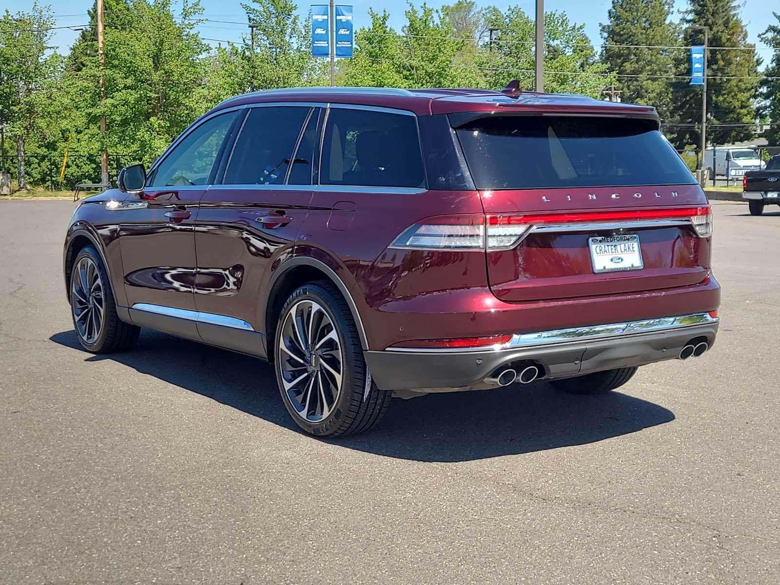 Thumbnail: 2020 Lincoln Aviator - 12