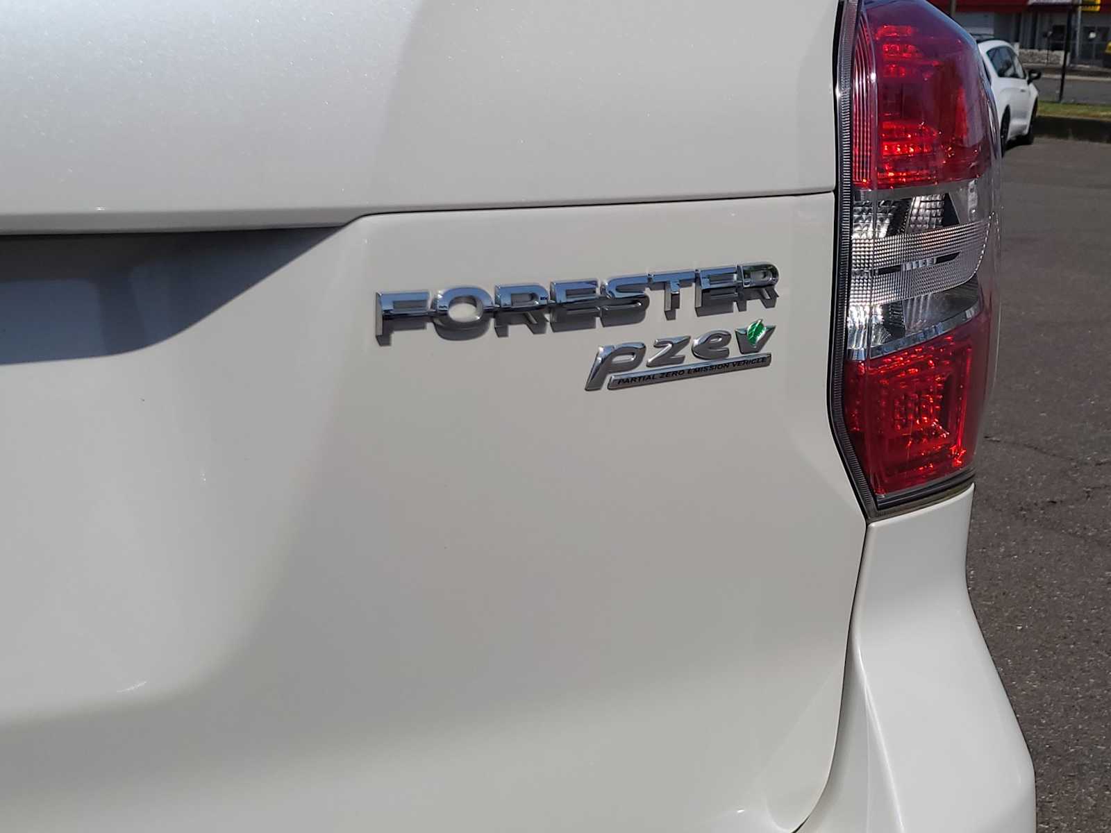 Thumbnail: 2015 Subaru Forester - 15