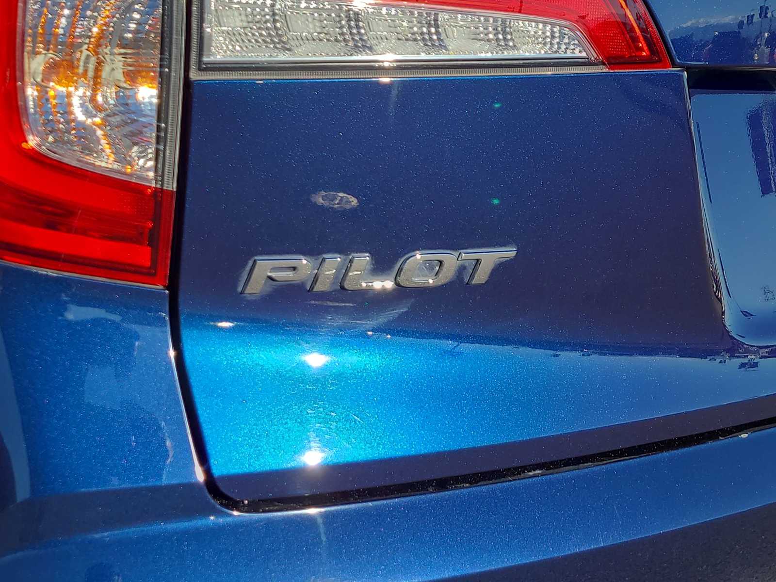 Thumbnail: 2020 Honda Pilot - 15