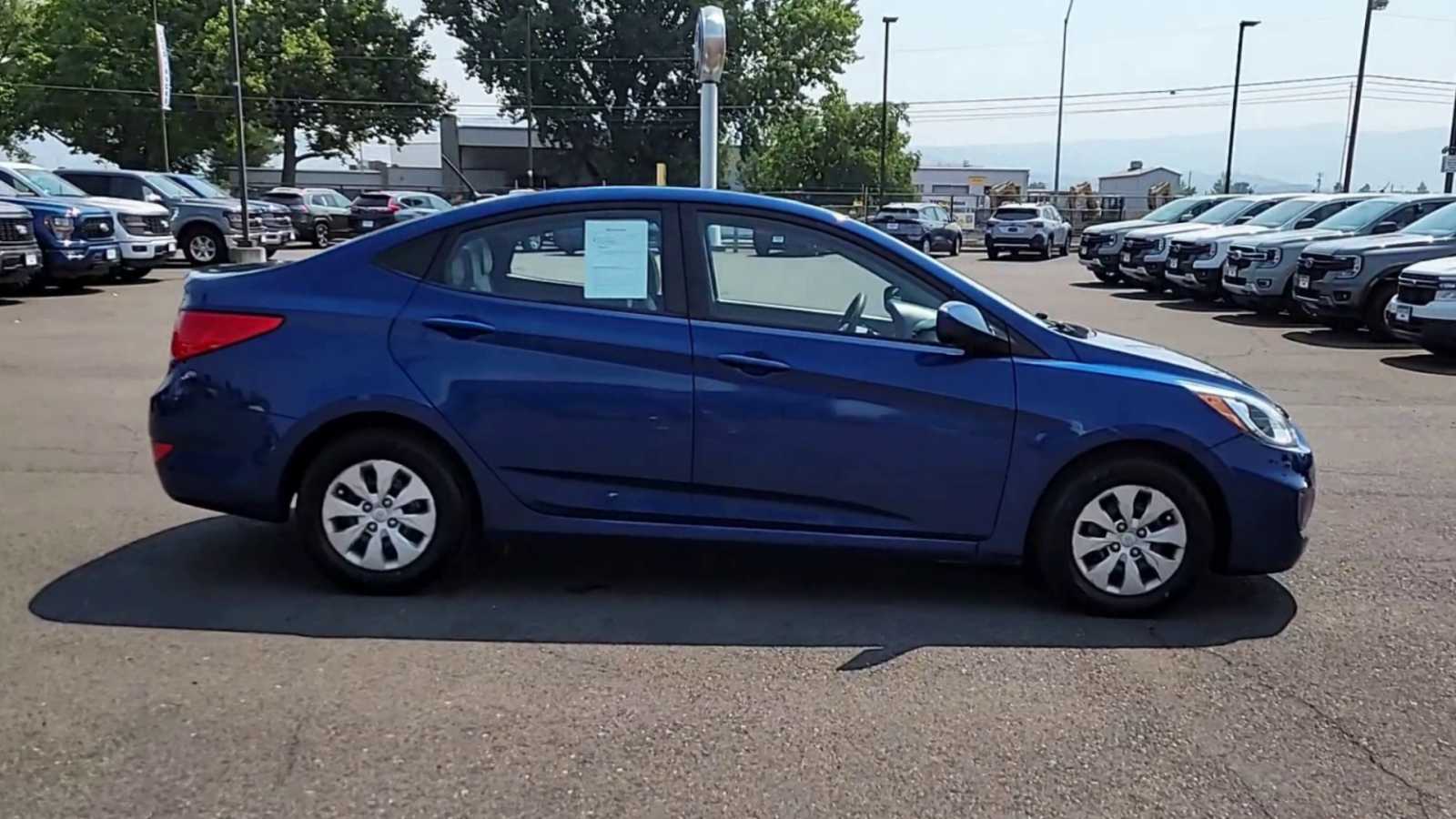 Thumbnail: 2016 Hyundai Accent - 9