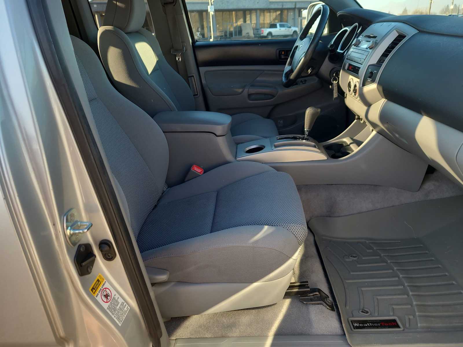 Thumbnail: 2011 Toyota Tacoma - 22