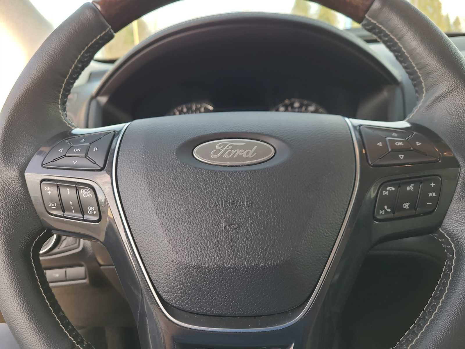 Thumbnail: 2018 Ford Explorer - 23