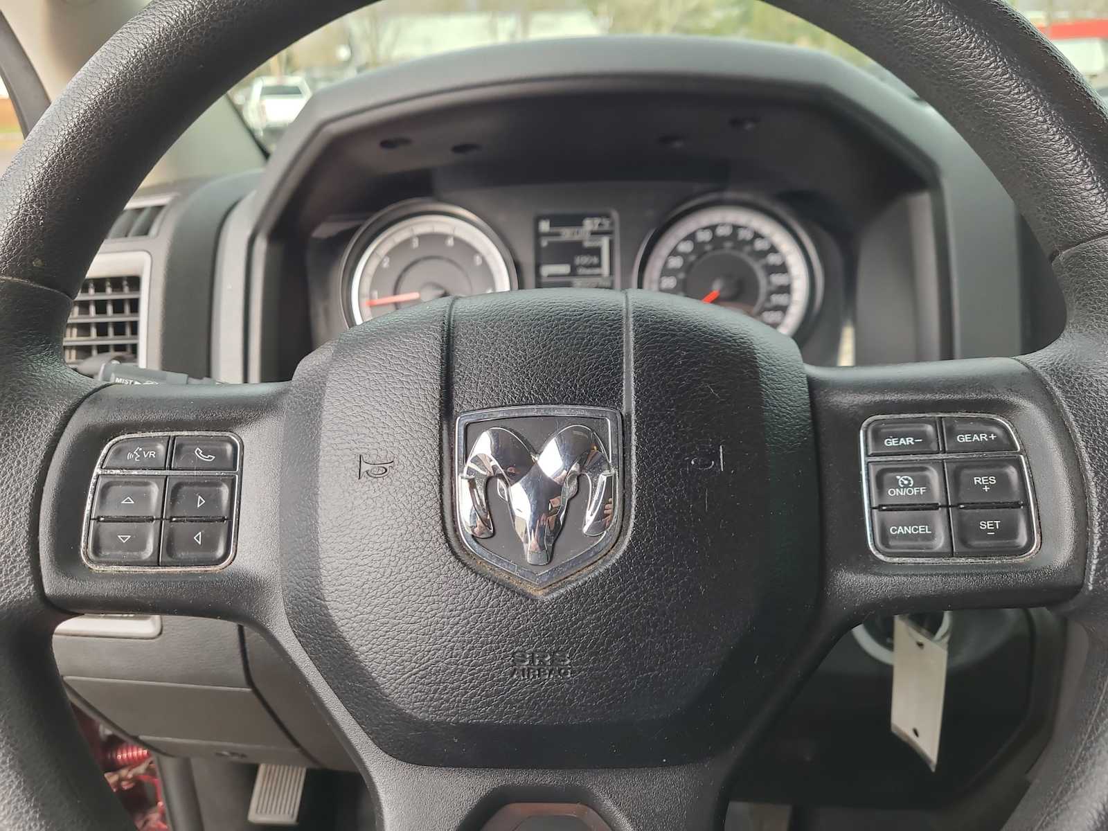 Thumbnail: 2019 RAM 1500 Classic - 23