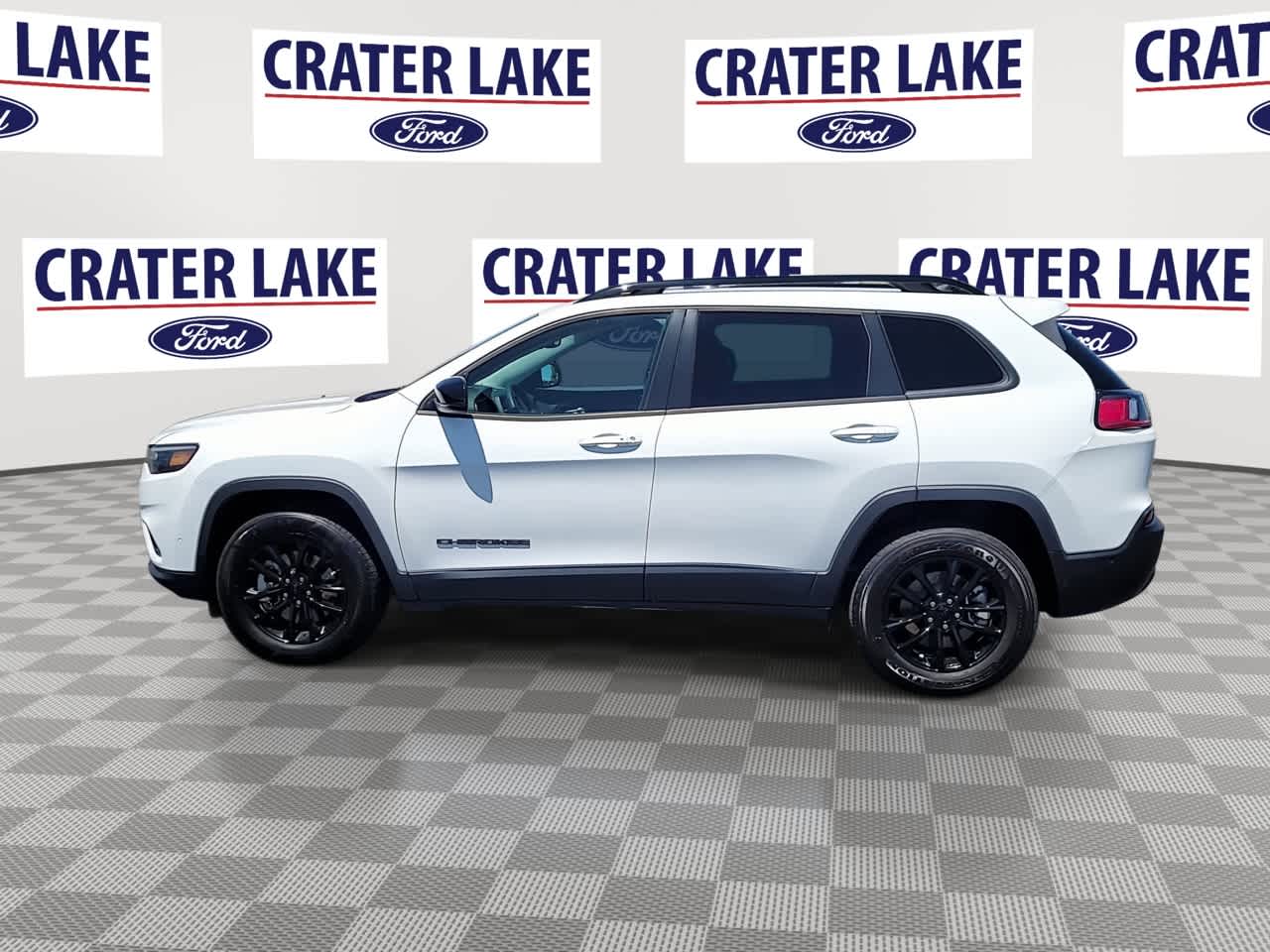 Thumbnail: 2023 Jeep Cherokee - 5