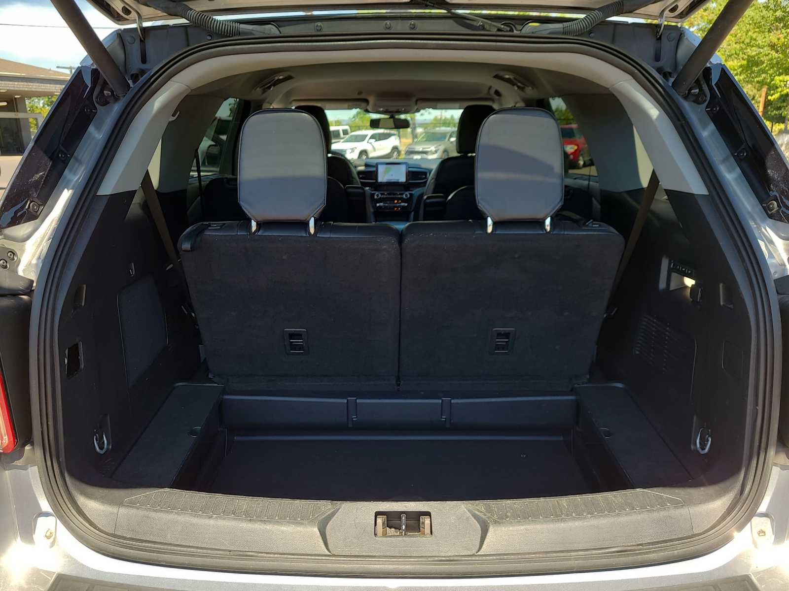 Thumbnail: 2023 Ford Explorer - 27