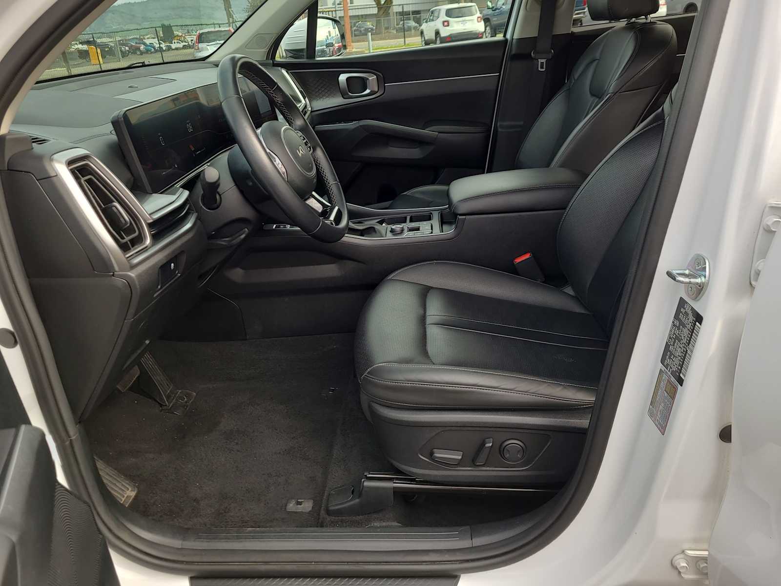 Thumbnail: 2024 Kia Sorento - 19