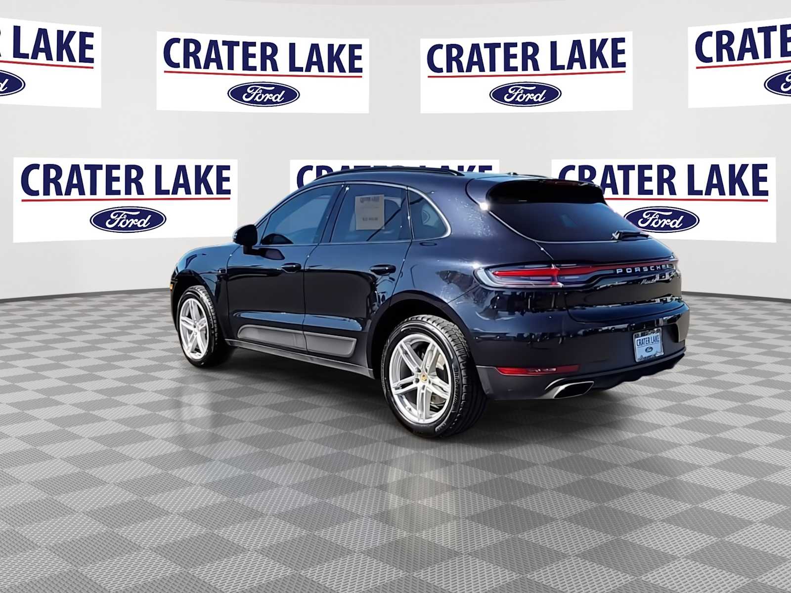 Thumbnail: 2021 Porsche Macan - 6