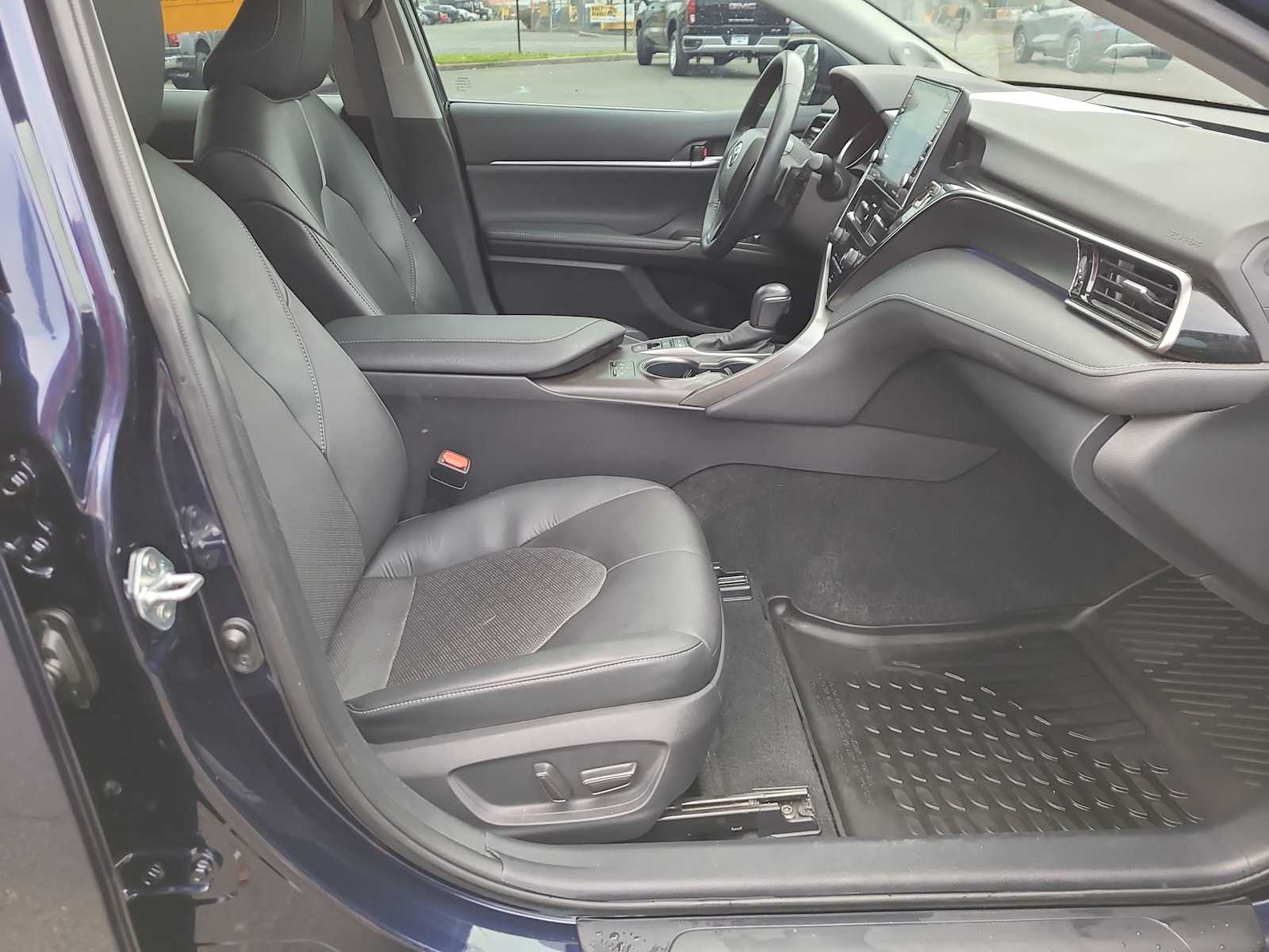 Thumbnail: 2022 Toyota Camry - 22