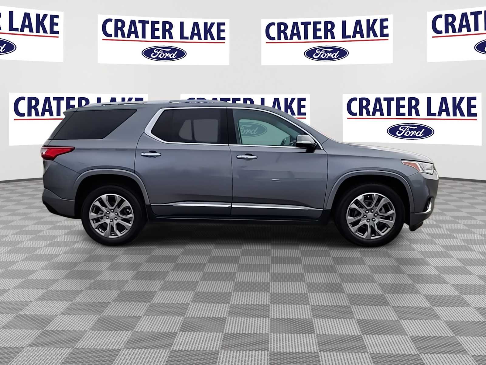 Thumbnail: 2018 Chevrolet Traverse - 9