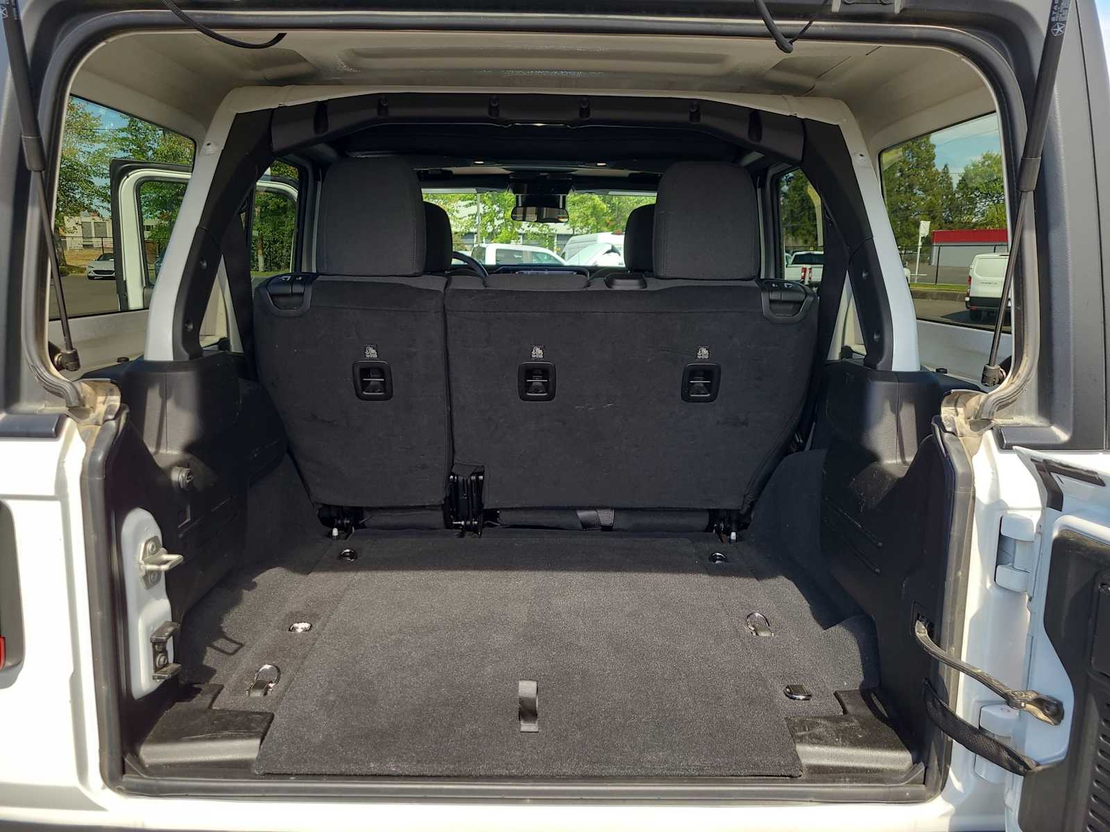 Thumbnail: 2024 Jeep Wrangler - 27