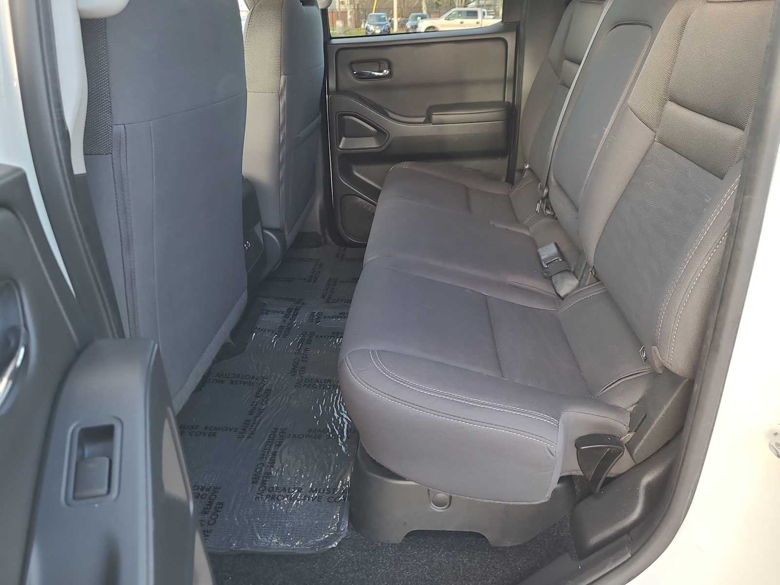 Thumbnail: 2023 Nissan Frontier - 21