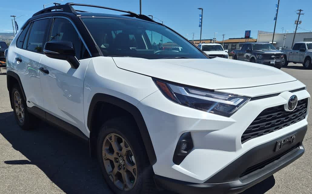 Thumbnail: 2025 Toyota RAV4 - 2